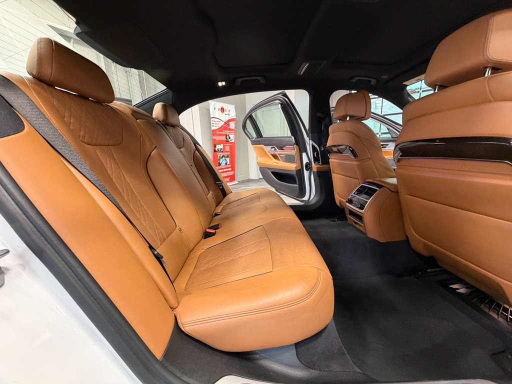 Used 2017 BMW 750i xDrive AWD/4WD image 48