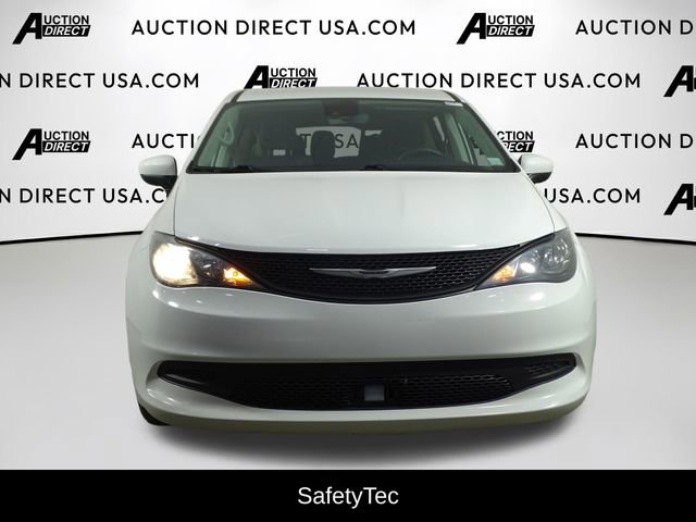 Used 2021 Chrysler Voyager L FWD video 3