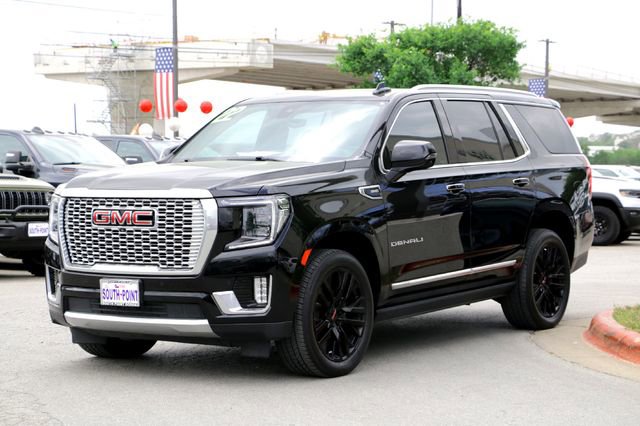 Used 2022 GMC Yukon Denali w/ Denali Premium Package image 7