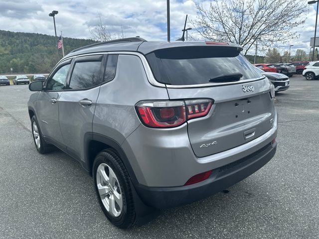 Used 2019 Jeep Compass Latitude w/ Cold Weather Group AWD/4WD image 3