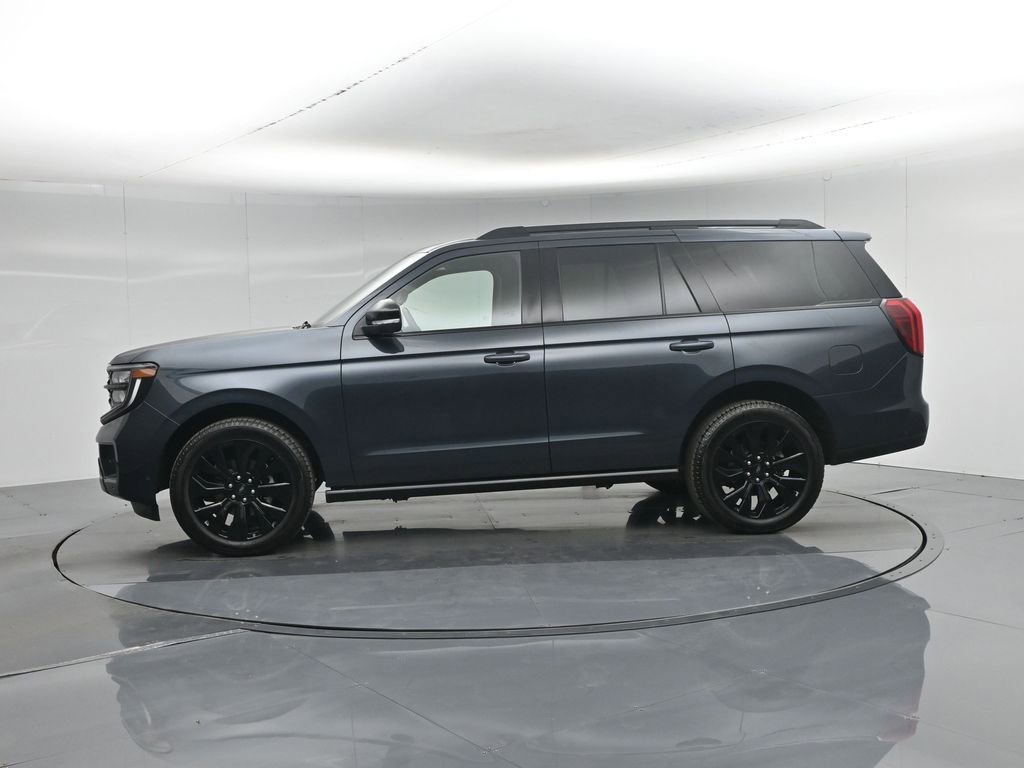 Used 2025 Ford Expedition Platinum w/ Stealth Appearance Package image 35