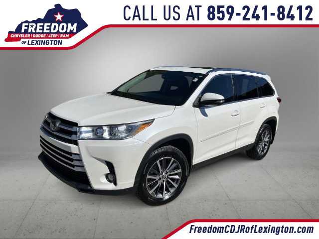 Used 2019 Toyota Highlander XLE w/ Protection Package #3 AWD/4WD image 1