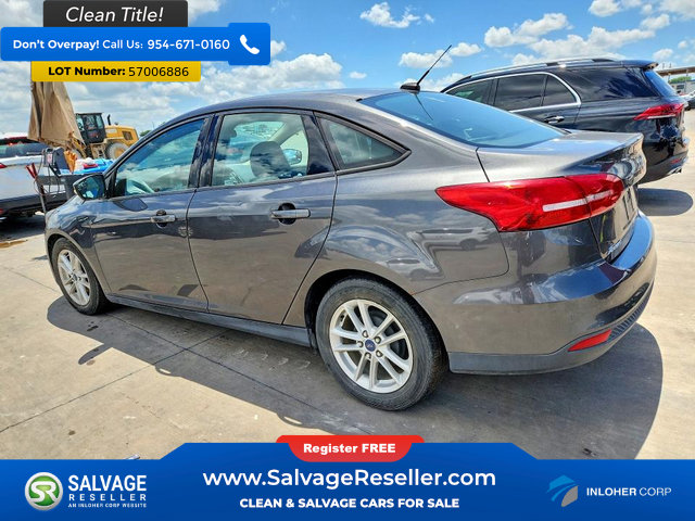 Used 2015 Ford Focus SE FWD image 3