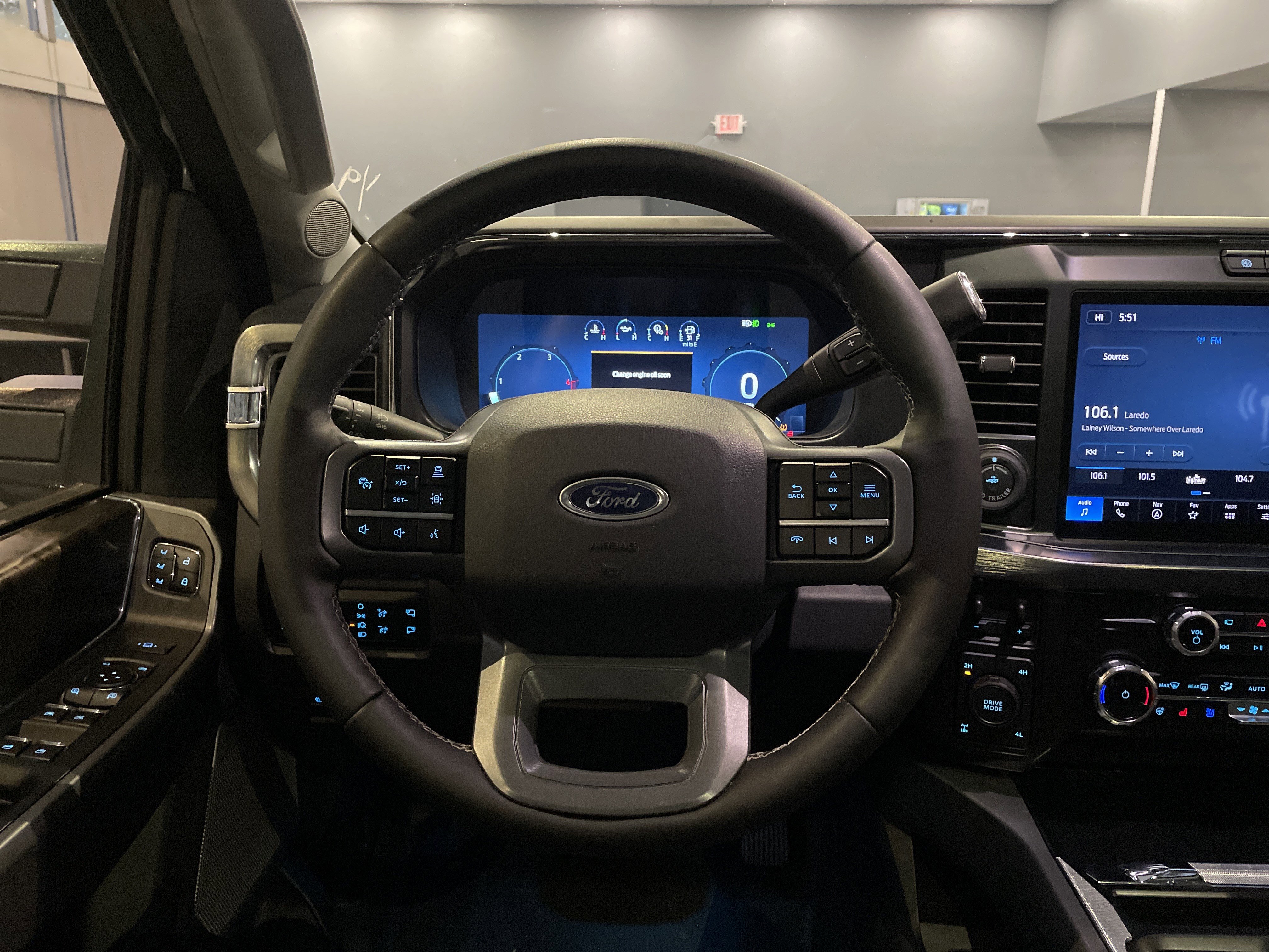 Used 2025 Ford F250 Lariat w/ Lariat Ultimate Package image 19