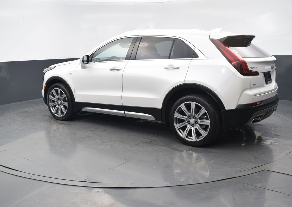 Certified 2023 Cadillac XT4 Premium Luxury w/ Technology Package AWD/4WD image 4