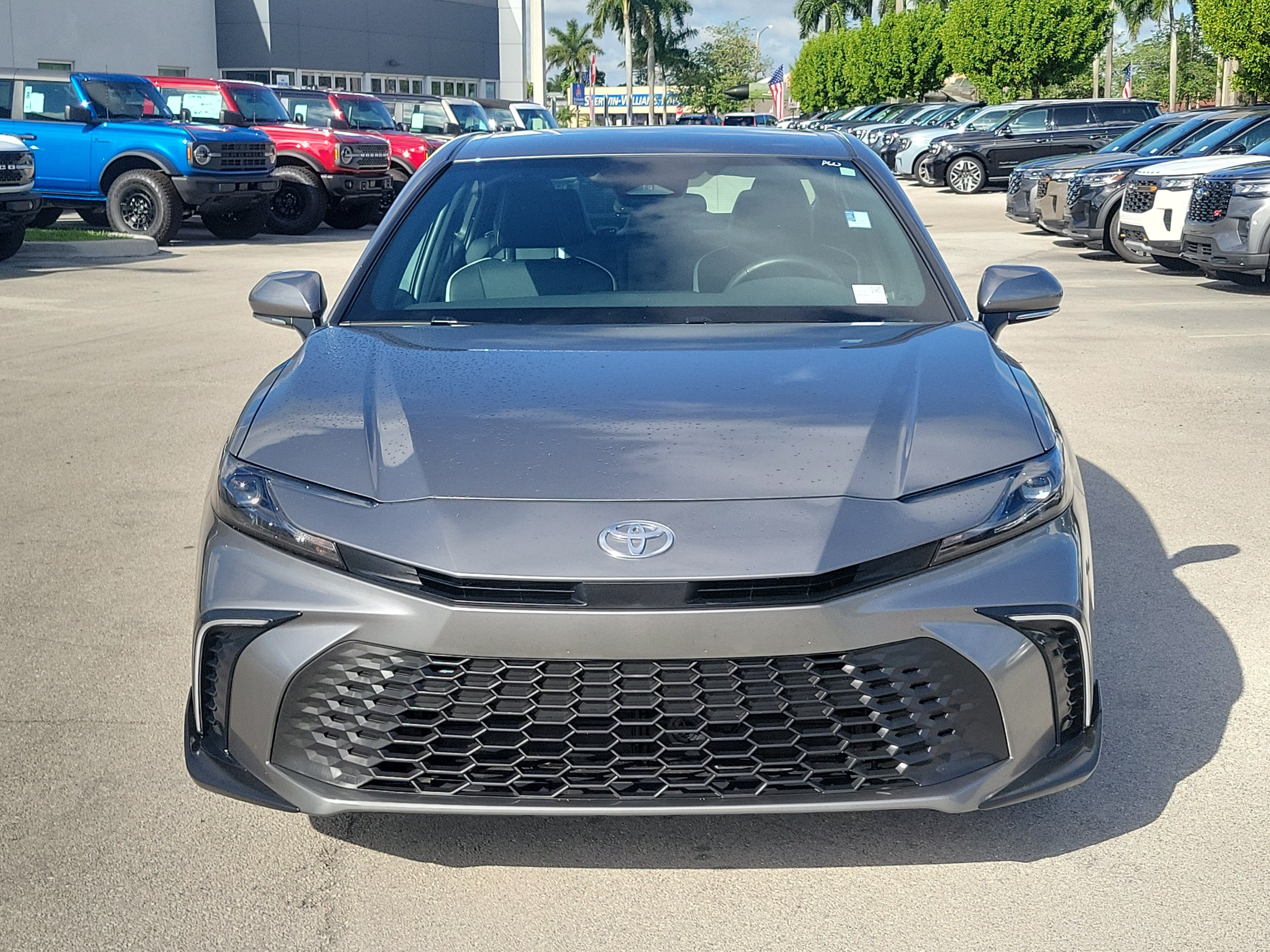 Used 2026 Toyota Camry SE FWD image 2