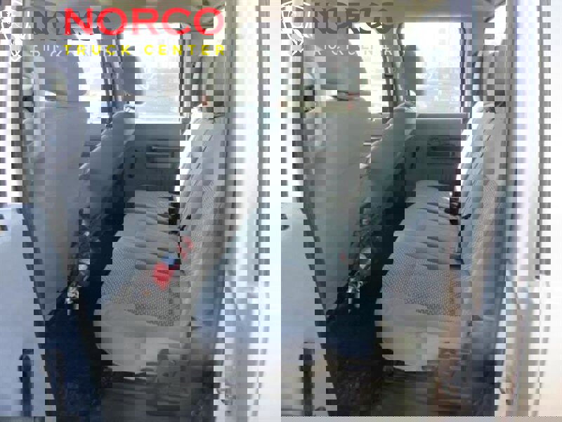 Used 2012 Ford F250 XL w/ Skid Plate Pkg image 12