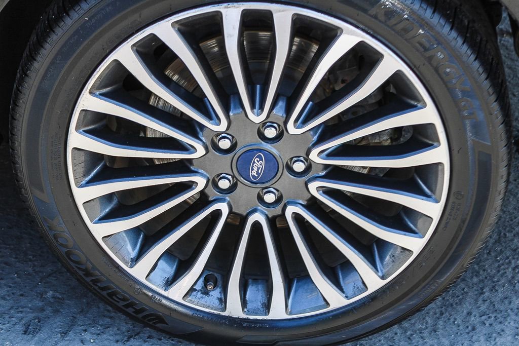 Used 2018 Ford Fusion Energi SE image 11