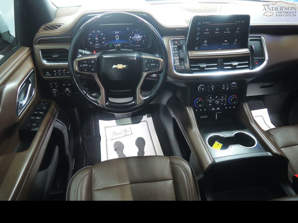 Used 2023 Chevrolet Suburban High Country w/ Advanced Technology Package image 13