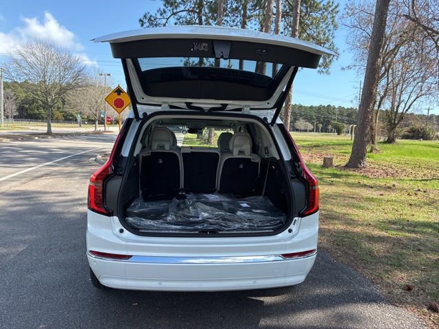 New 2026 Volvo XC90 B6 Ultra w/ Protection Package image 20