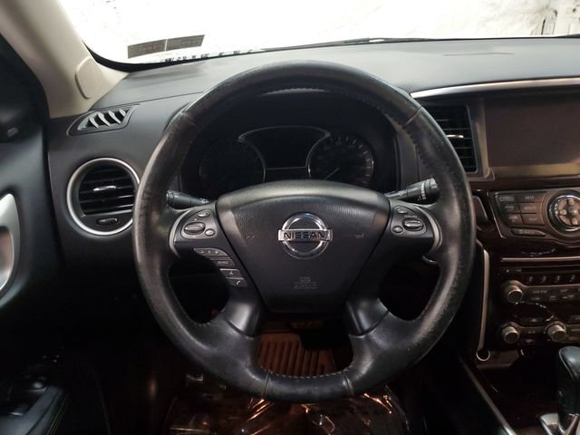 Used 2016 Nissan Pathfinder SL w/ SL Tech Package AWD/4WD image 16