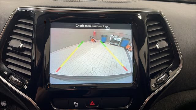 Used 2020 Jeep Cherokee Limited AWD/4WD image 17