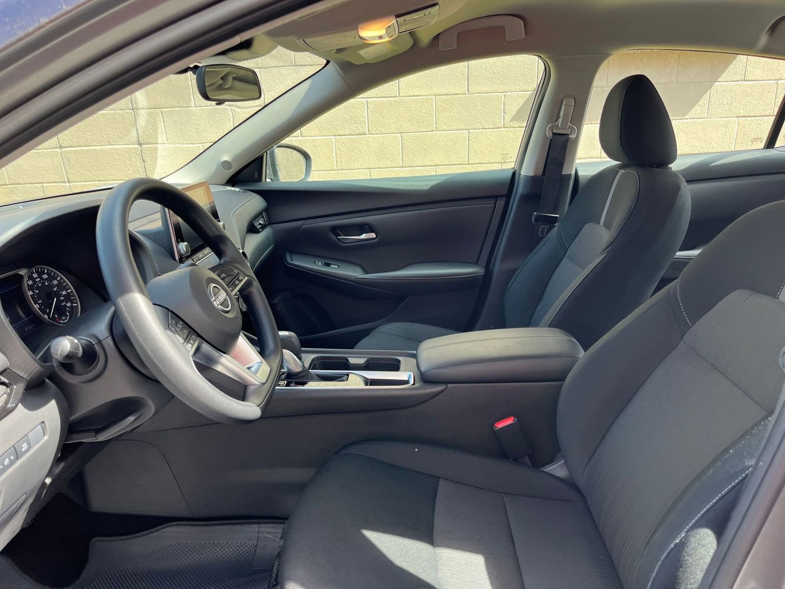 Used 2025 Nissan Sentra SV image 24