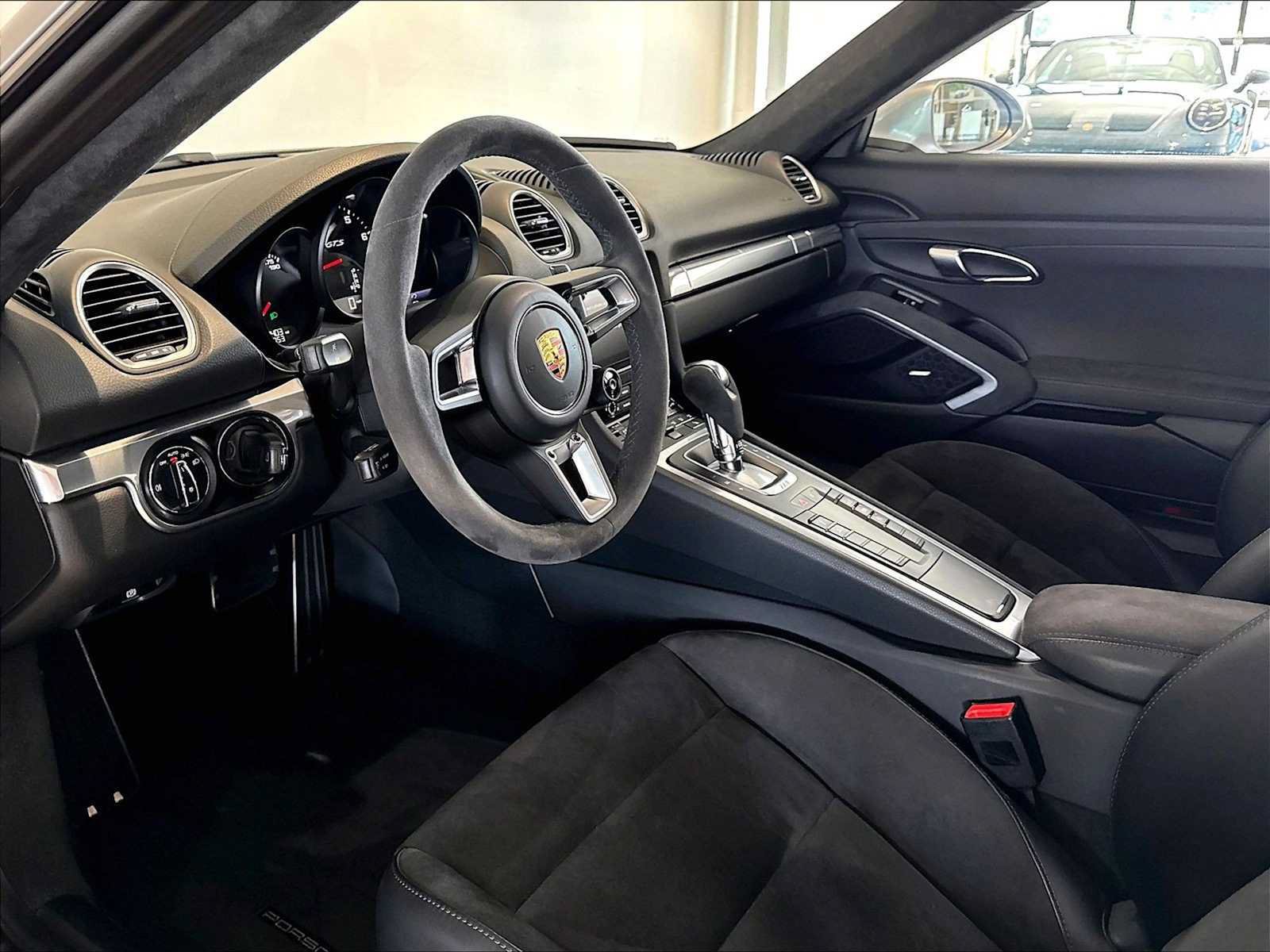 Used 2018 Porsche 718 Cayman GTS RWD image 7