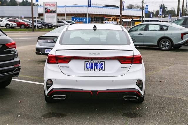 Used 2023 Kia Forte GT w/ GT2 Package image 9