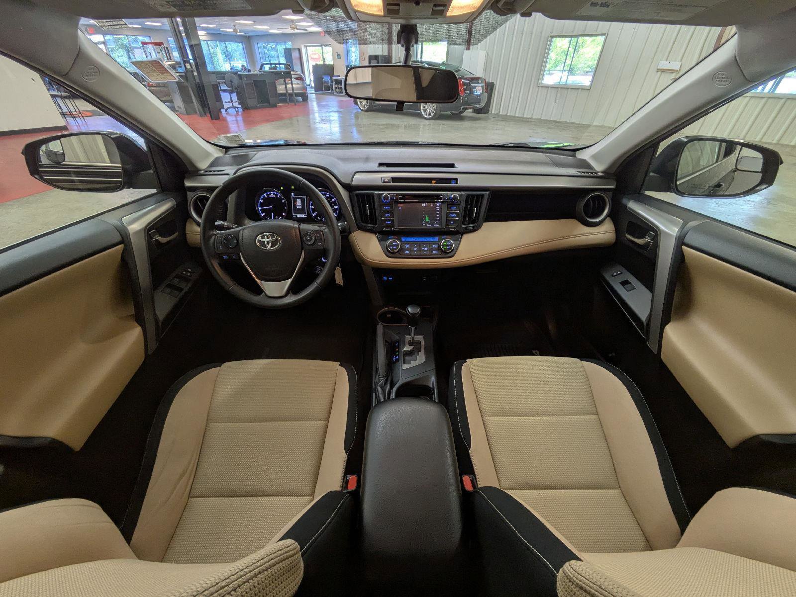 Used 2016 Toyota RAV4 XLE FWD image 4