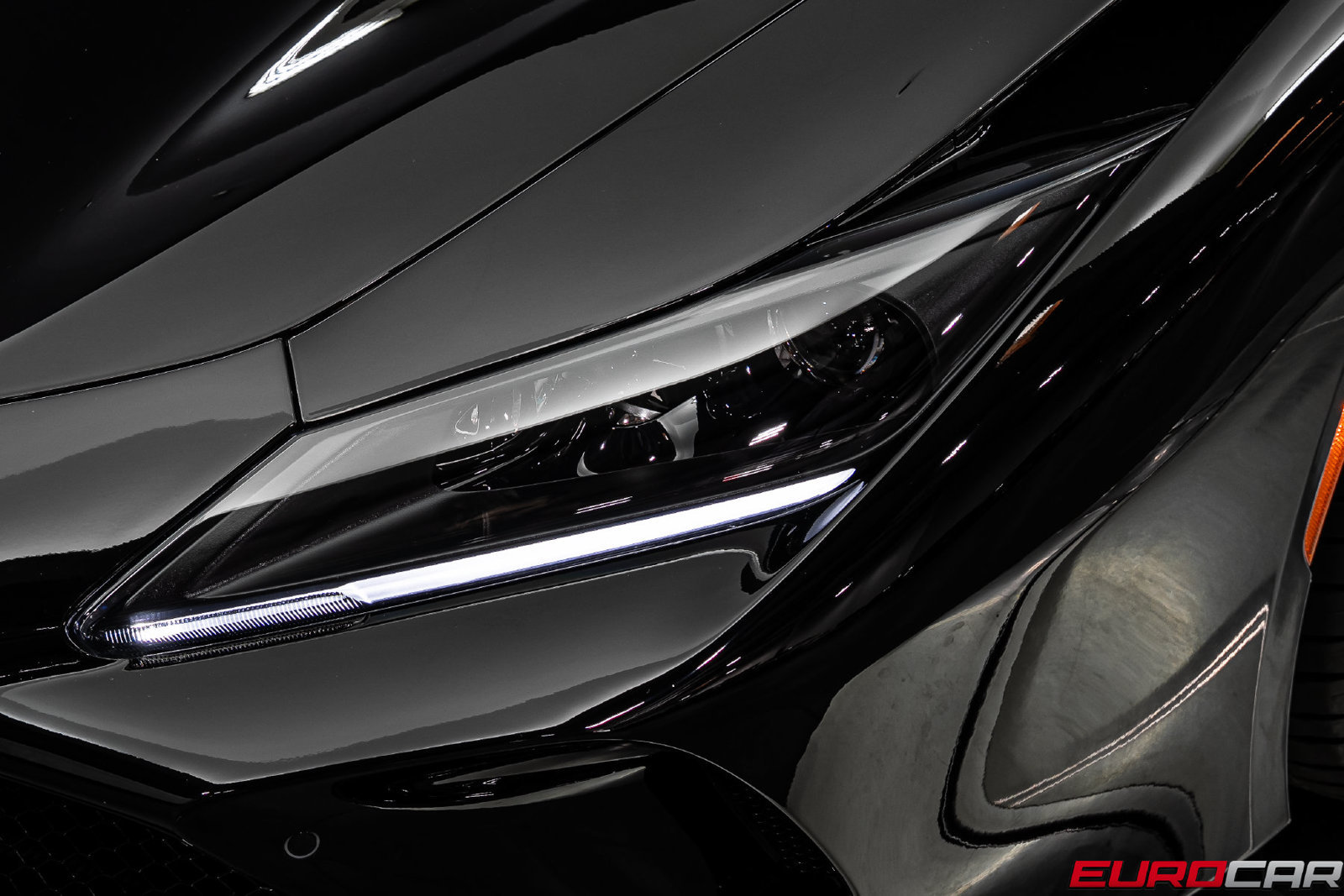 Used 2022 Ferrari F8 Tributo RWD image 15