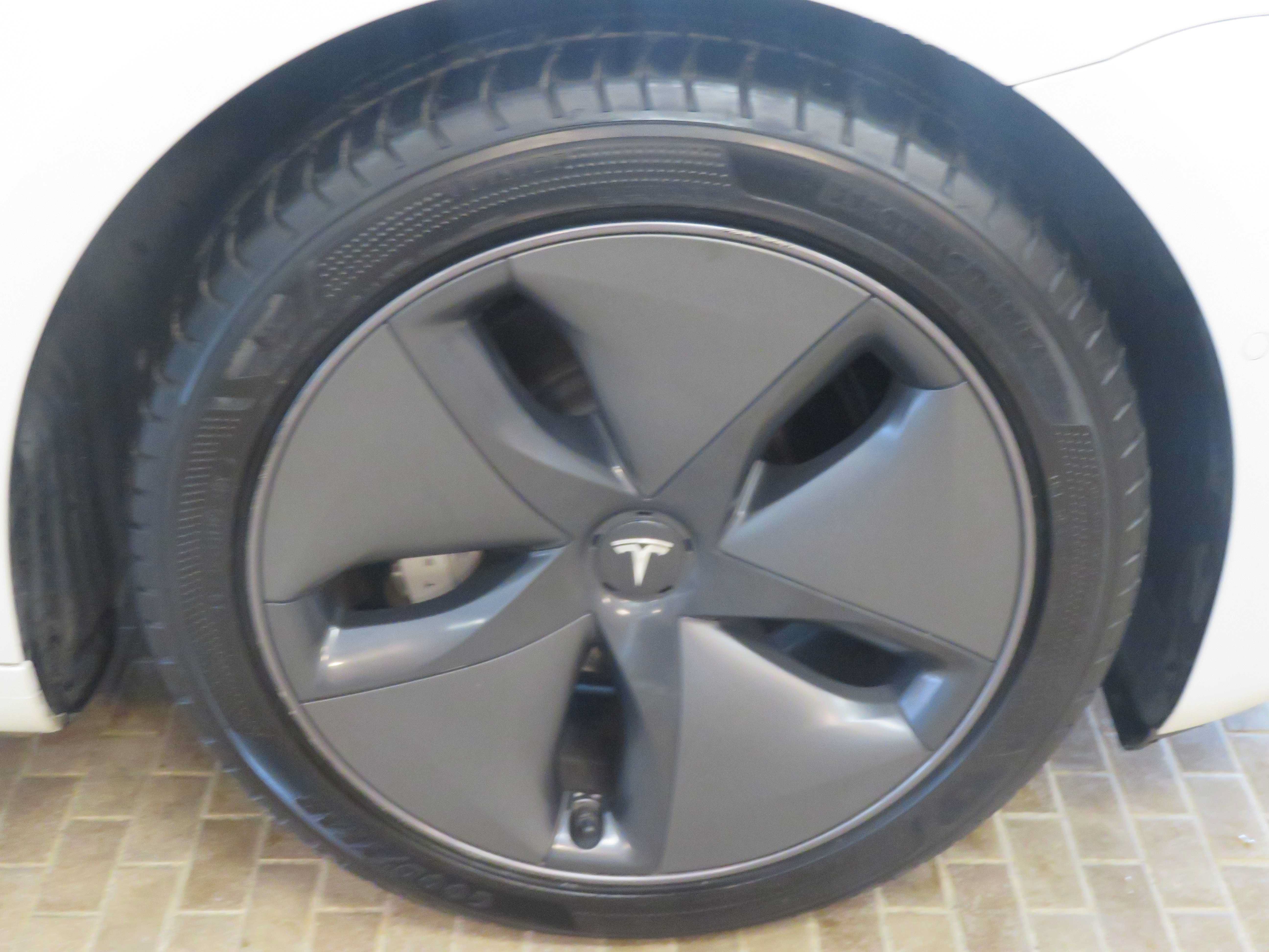 Used 2020 Tesla Model 3 Long Range AWD/4WD image 10