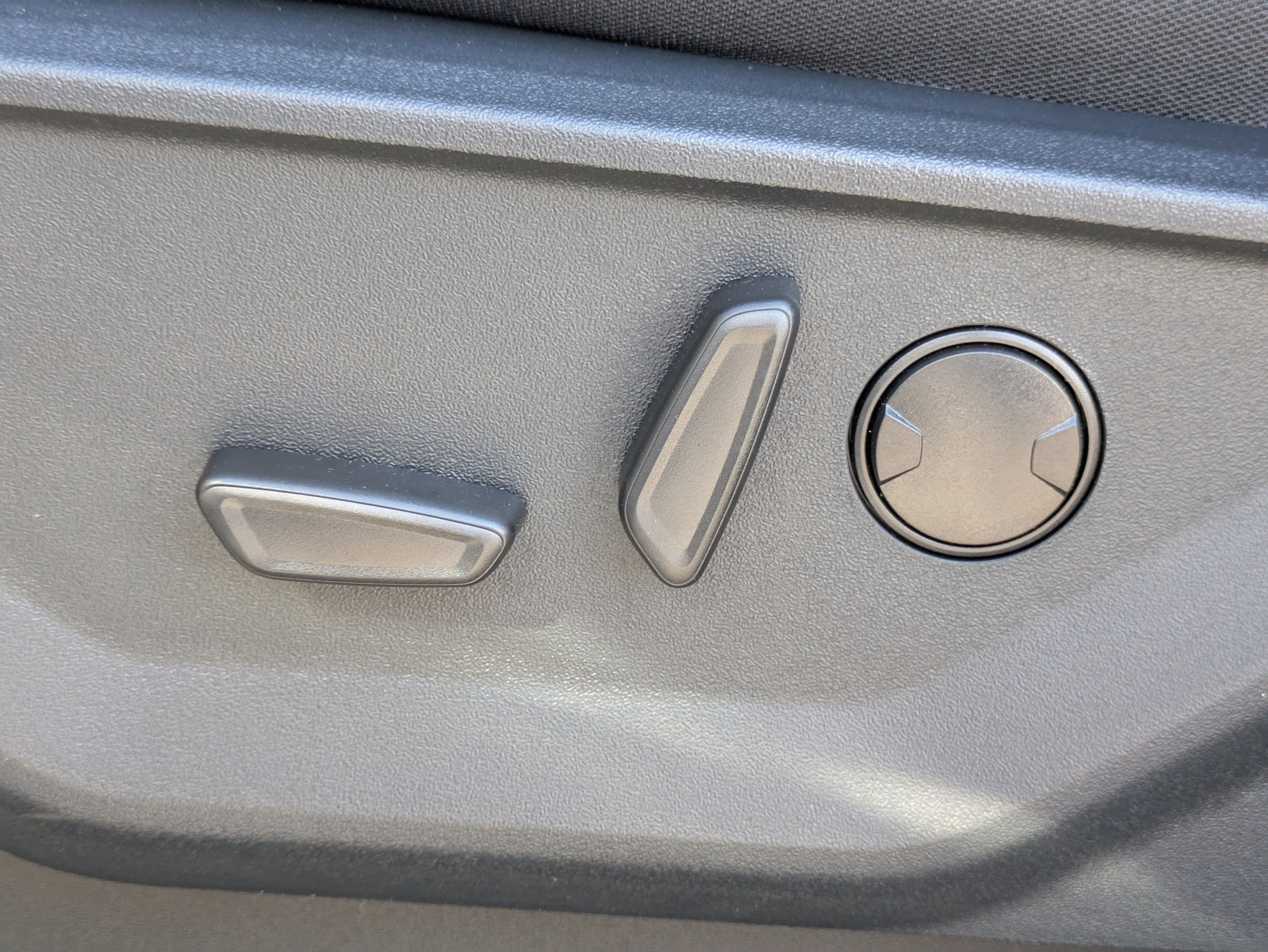 New 2025 Ford F150 XLT w/ Equipment Group 302A MID image 21