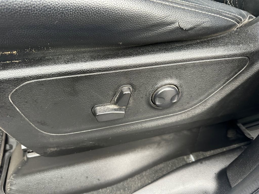 Certified 2023 RAM 1500 Big Horn image 29