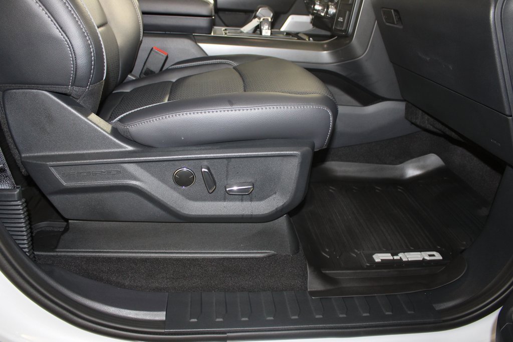 Used 2025 Ford F150 Lariat w/ Equipment Group 502A High image 11