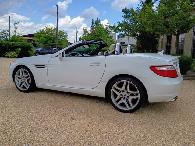 Used 2015 Mercedes-Benz SLK 250 image 7