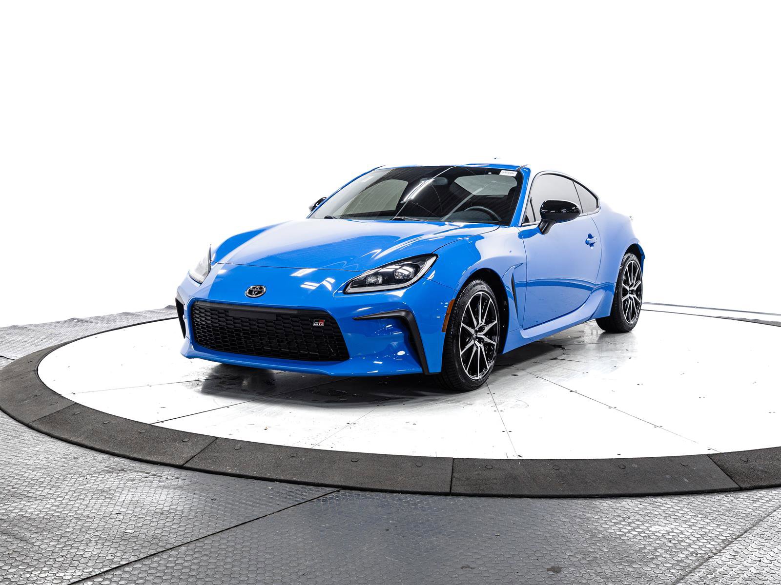 Certified 2023 Toyota GR86 w/ ALL Weather Mat Package (TMS) image 3