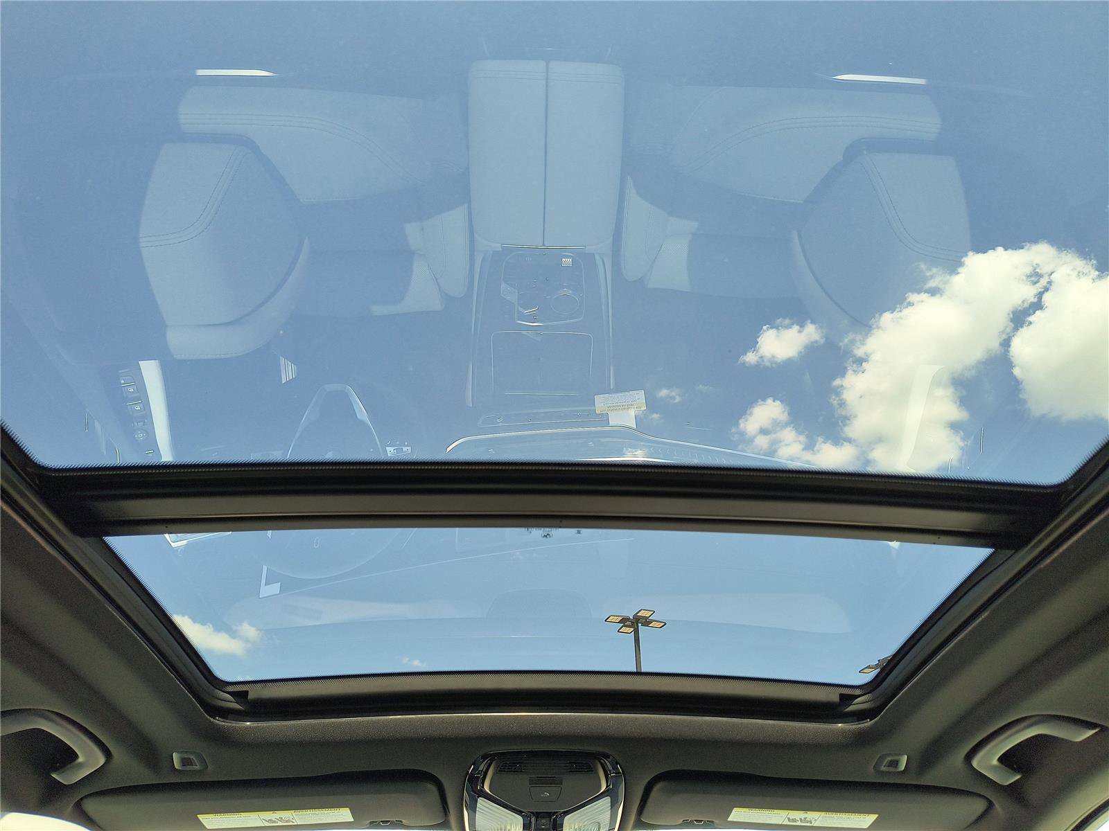 New 2026 BMW X5 sDrive40i image 12