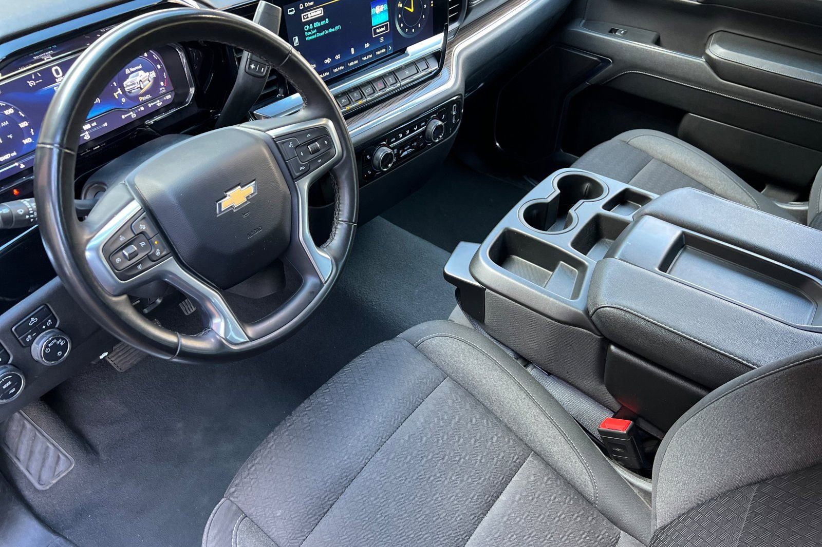 Used 2024 Chevrolet Silverado 1500 LT w/ Protection Package image 11