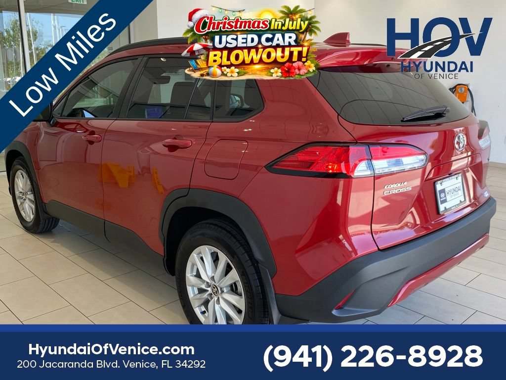 Used 2024 Toyota Corolla Cross LE w/ Moonroof Package FWD image 55