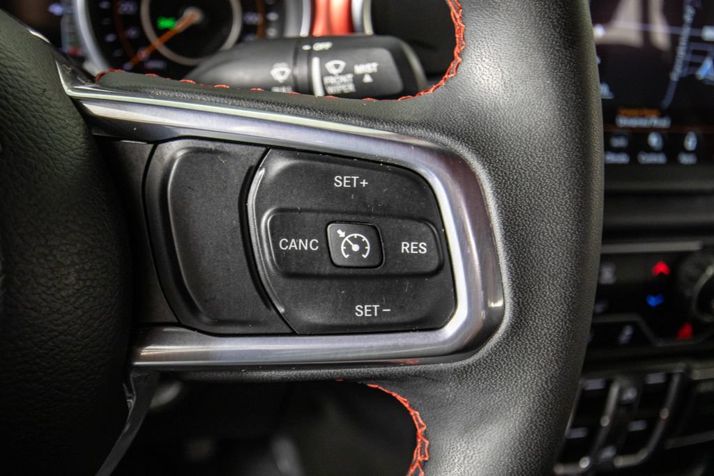 Used 2023 Jeep Gladiator Rubicon w/ LED Lighting Group AWD/4WD image 22