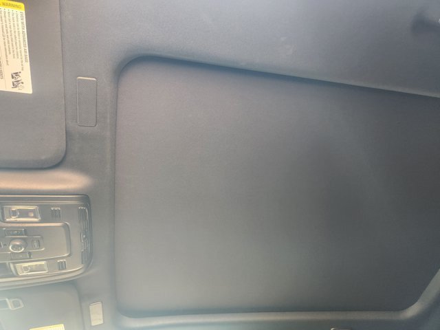 Used 2025 GMC Yukon AT4 Ultimate AWD/4WD image 25