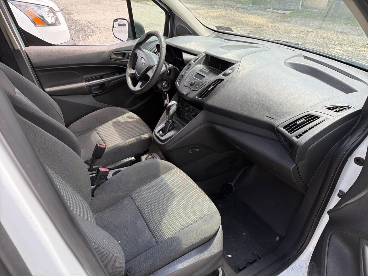 Used 2016 Ford Transit Connect XL FWD image 11