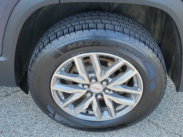 Used 2018 GMC Acadia SLE w/ Driver Alert Package I AWD/4WD image 29