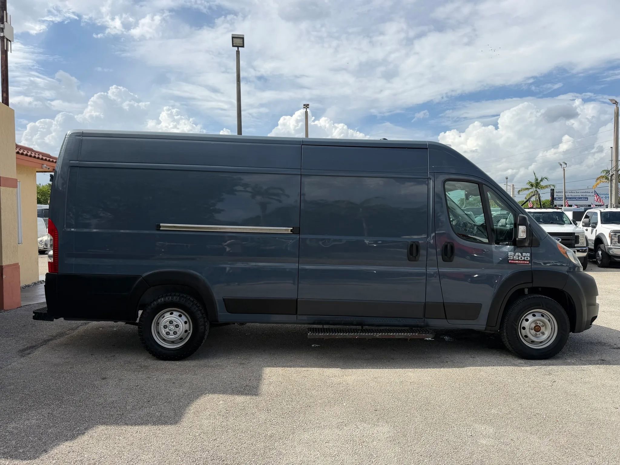 Used 2021 RAM ProMaster 3500 FWD image 9