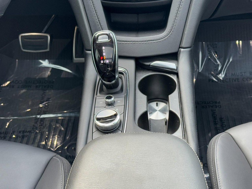 Used 2024 Cadillac XT6 Sport w/ LPO, Onyx Lite Package AWD/4WD image 18