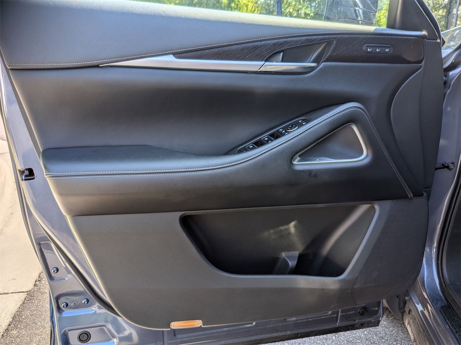 Used 2023 INFINITI QX60 Sensory w/ Vision Package image 12