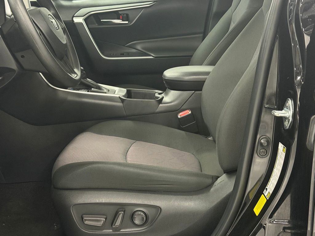 Used 2024 Toyota RAV4 XLE image 13