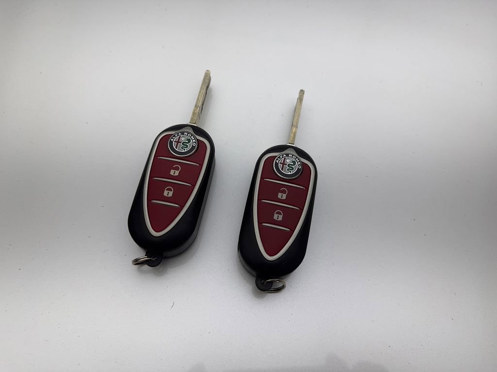 Used 2018 Alfa Romeo 4C Base image 52