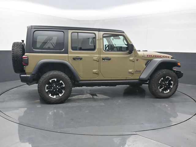 Used 2025 Jeep Wrangler Unlimited Rubicon AWD/4WD image 7