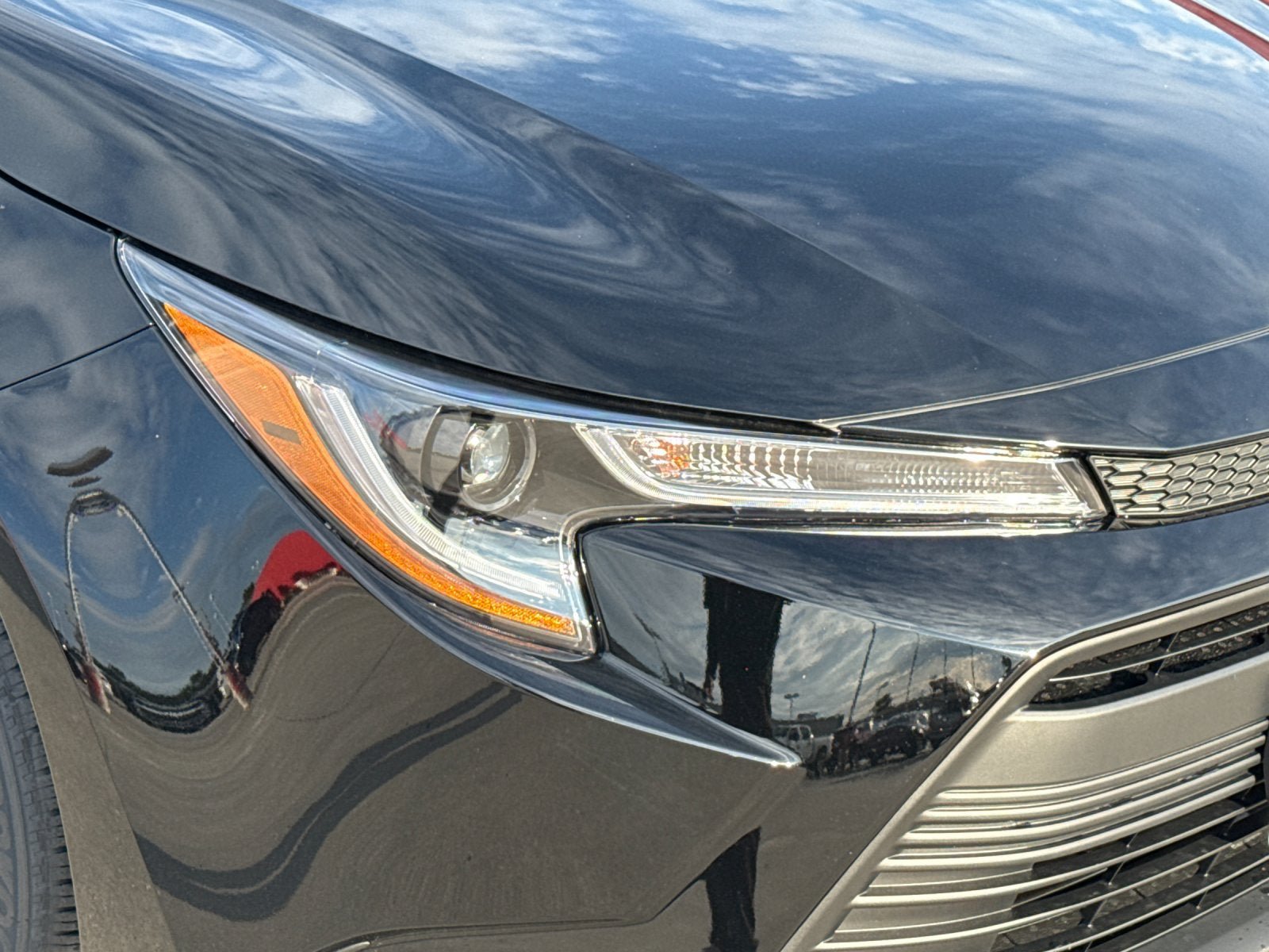 New 2027 Toyota Corolla LE FWD image 28