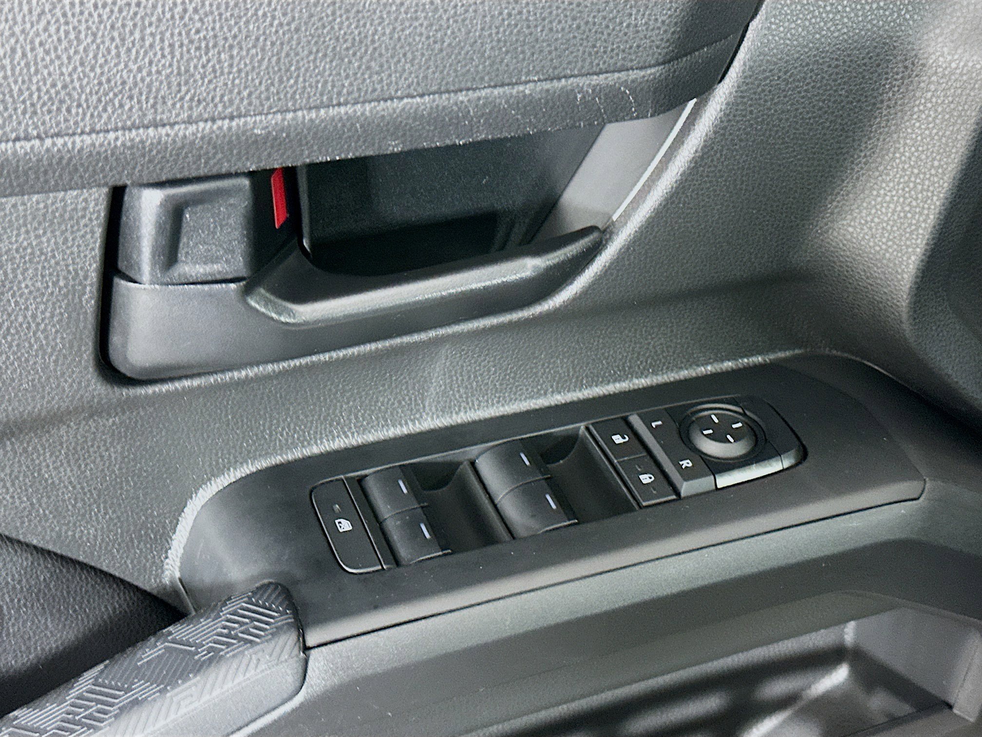 Used 2024 Toyota Tacoma SR5 image 15