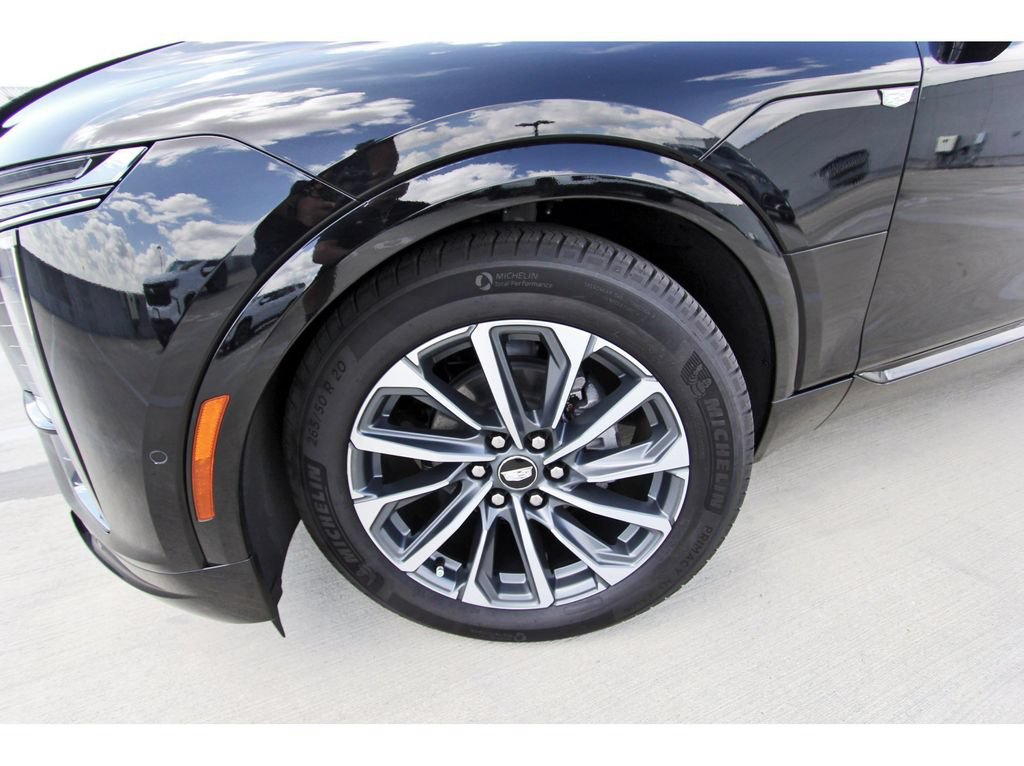 Used 2024 Cadillac Lyriq Sport RWD image 30