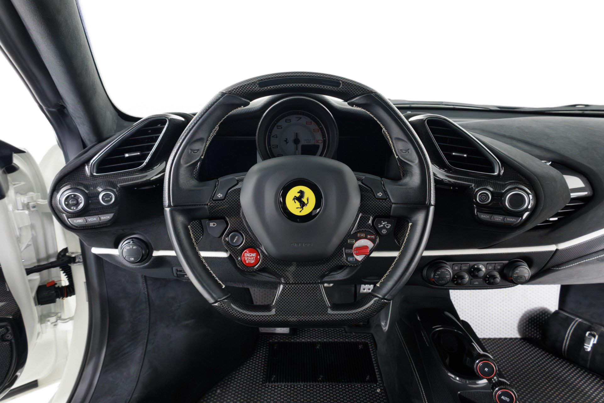 Used 2020 Ferrari 488 Pista Coupe RWD image 17