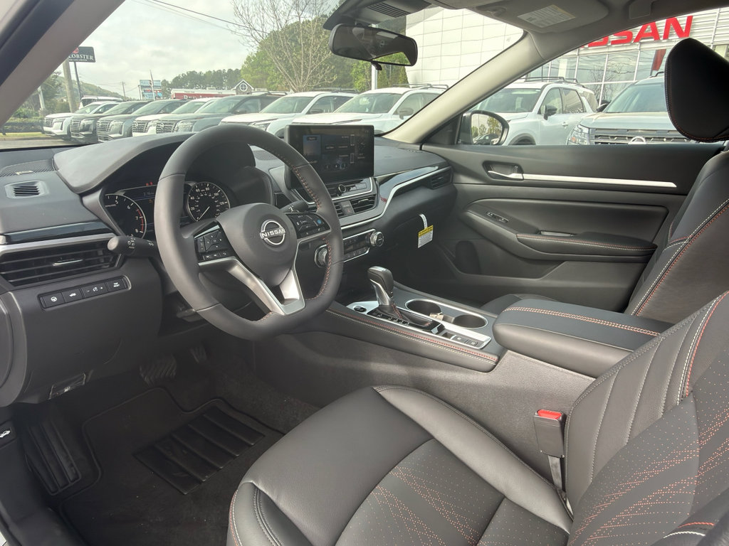 New 2026 Nissan Altima 2.5 SR FWD image 12