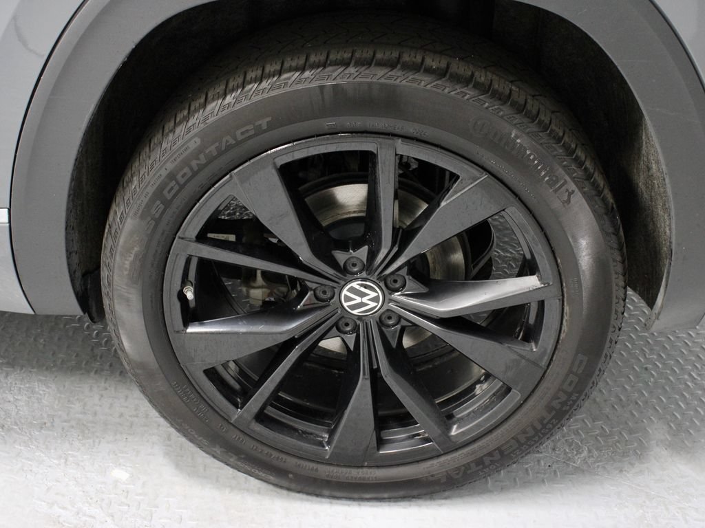 Used 2024 Volkswagen Atlas Cross Sport SEL Premium R-Line AWD/4WD image 20