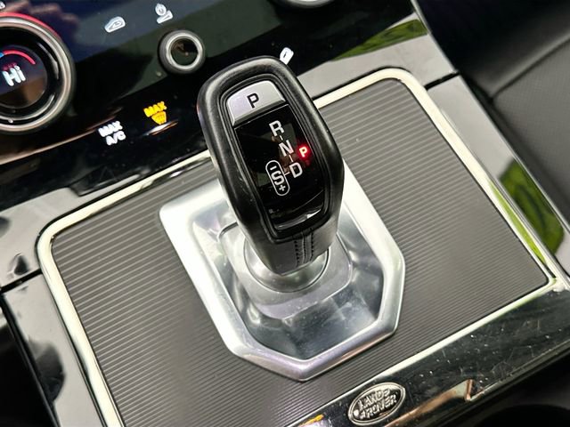 Used 2022 Land Rover Range Rover Evoque R-Dynamic SE image 16