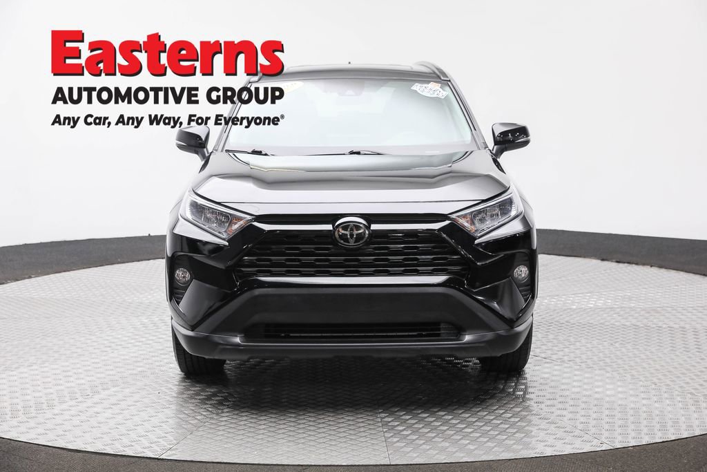 Used 2021 Toyota RAV4 XLE w/ Convenience Package image 2
