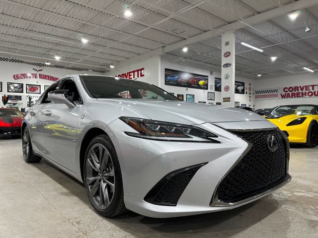 Used 2019 Lexus ES 350 F Sport w/ Accessory Package 2 FWD image 4