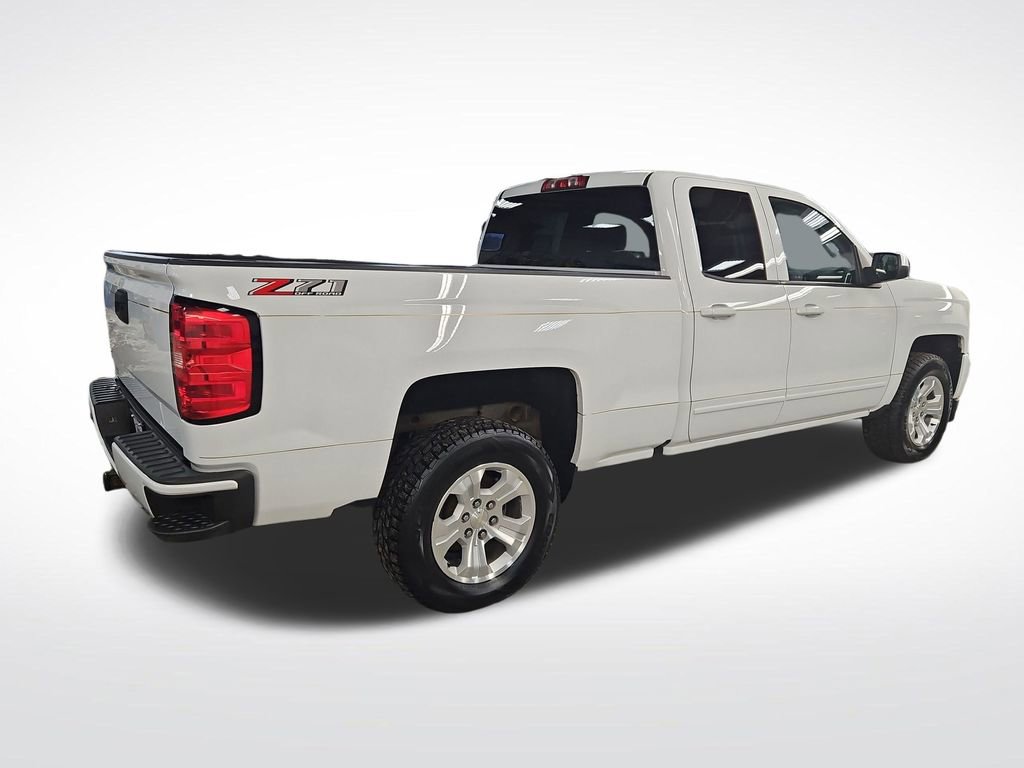 Used 2018 Chevrolet Silverado 1500 LT w/ All Star Edition AWD/4WD image 5